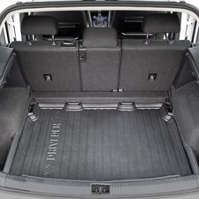 DriveDen Tailored Rubber Car Boot Liner Mat for VW Tiguan Mk.2 16-23 Lower Floor