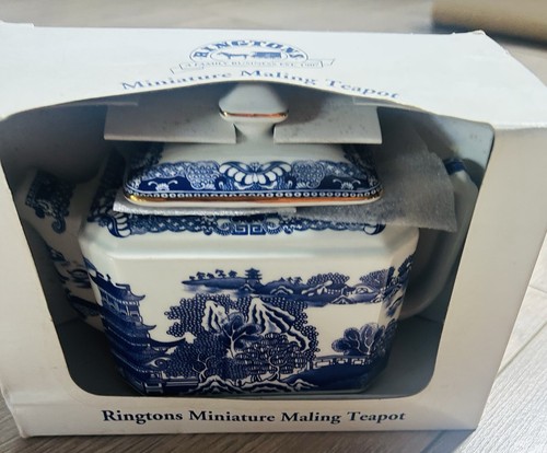 Vintage ringtons blue white - ringtons,