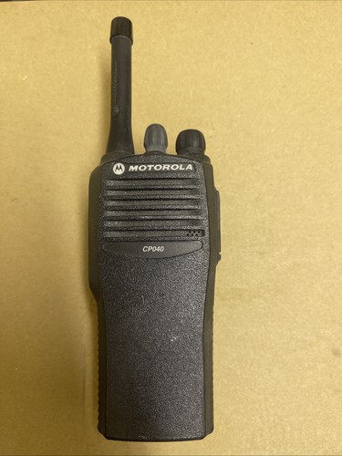 Motorola cp040 channel radio - motorola, 4-channel