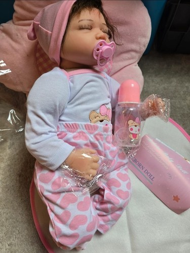 Bnwt reborn baby doll 55cm - reborn,