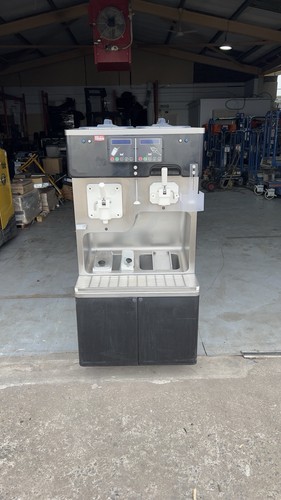Carpigiani soft serve ice - carpigiani,