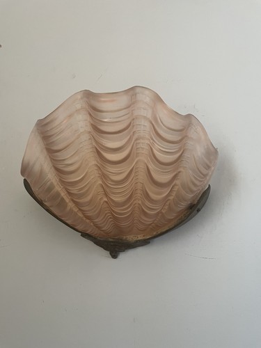 Art deco odeon clam - art, shell