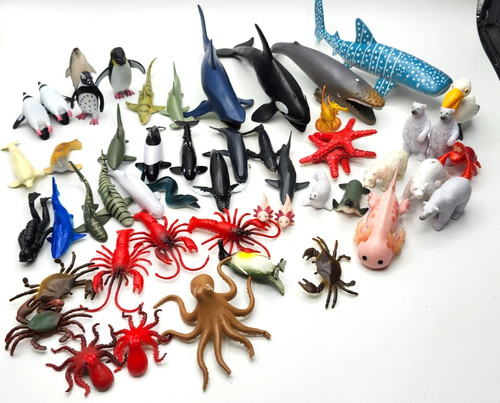Toy lot piece - toy, ocean
