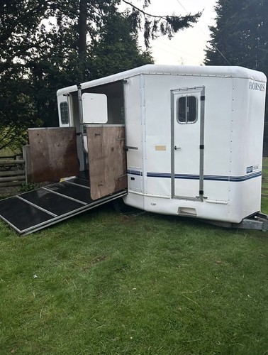 Equi trek horse trailer - equi,