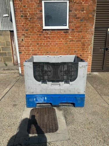Used stillages - used,