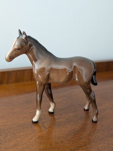 Beswick horse foal standing - -,