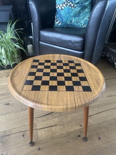 Mid century round formica - mid,