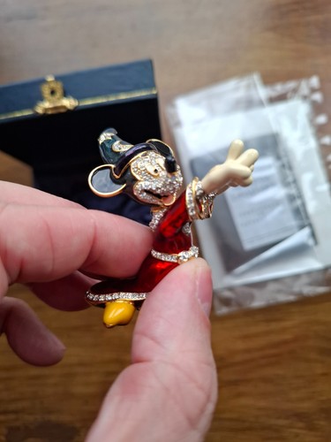 Disney arribas brothers - disney,