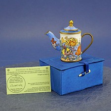 Trade + Aid Miniature