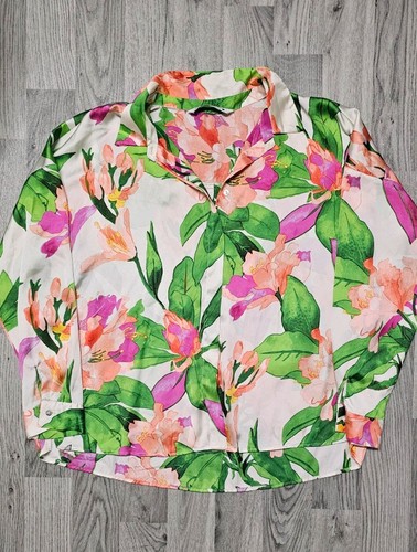 Zara ladies floral button - zara,