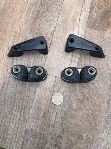 Sailing dinghy servo cleats - dinghy,