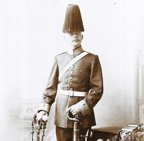 Cabinet card photo soldier - cabinet,