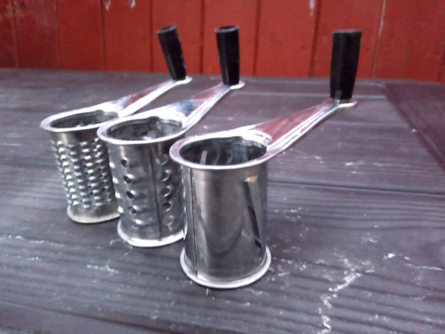 Assorted cylinder grater - 3,