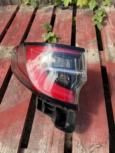 Toyota corolla rear light - toyota,