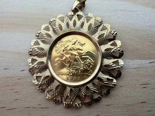 1982 queen elizabeth gold - queen,