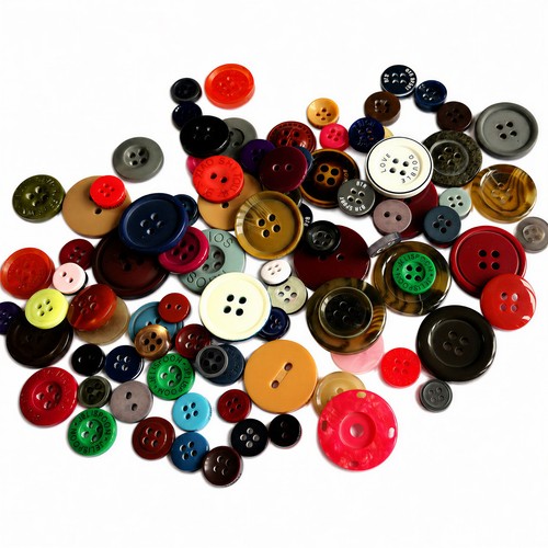 Mixed plastic buttons small - mixed,