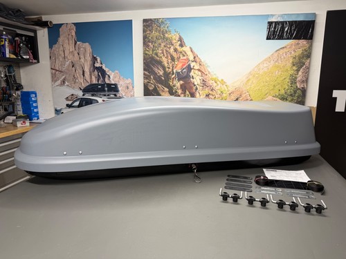 Halfords 420 grey roof box - ,