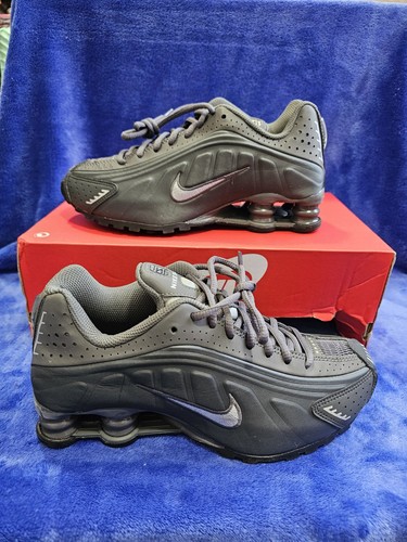Nike shox trainers gray - shox,