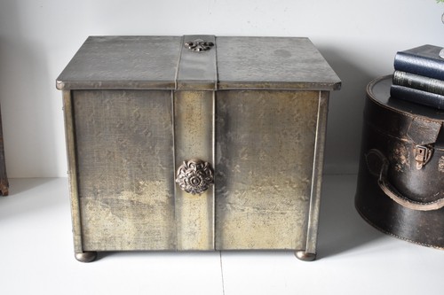 Vintage metal wood - vintage, coal