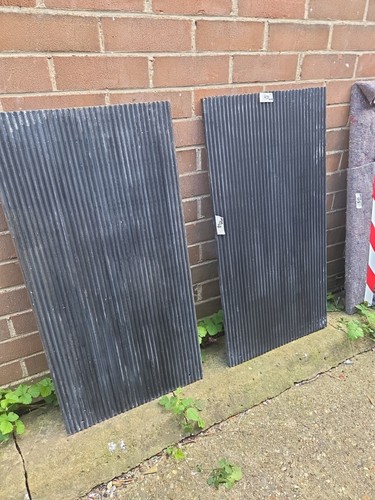 Cast iron reeded panels - cast, a
