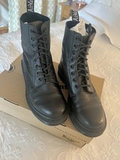 Dr. Martens Docs DM’s 1460