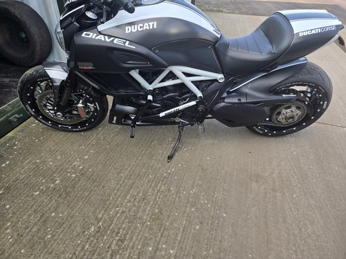 2011 2018 ducati - 2011-2018, foot