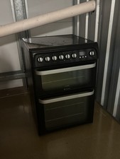 Hotpoint Ultima HUE61K Freestanding Electric Cooker Black