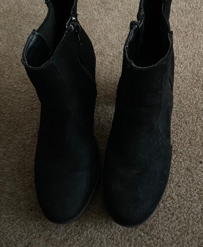 Collect faux suede black
