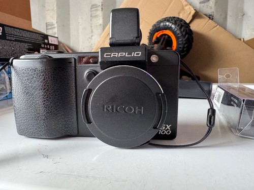 Ricoh caplio gx100 - gx100, 10.0mp