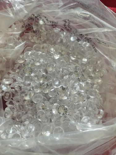 470 table scatter crystals - 470, gr