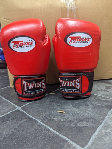 16oz boxing gloves - gloves., new.