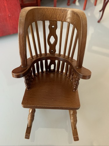 Scale dolls house walnut - 1/12,