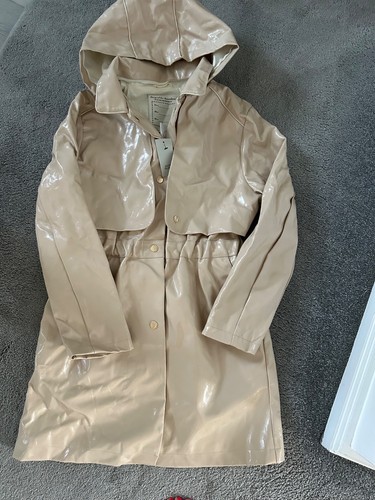 River island cream - river, rain