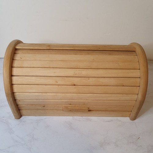 Vintage wooden cloth roll - &,