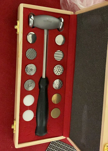 Texturing hammers face - hammers, 12