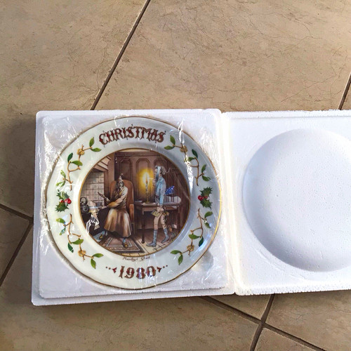 Aynsley 1980 christmas plate - aynsley,