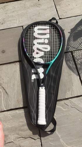 Yonex vcore pro 100 - 100., 2
