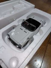 AUTOart 1/18 Honda S800 White