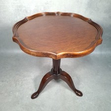 Vintage Georgian Style Tilt-Top Wine Table / Pie Crust Side Table 1940s