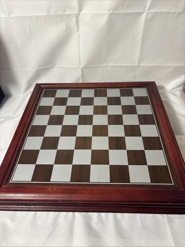Doctor who chess set - doctor,