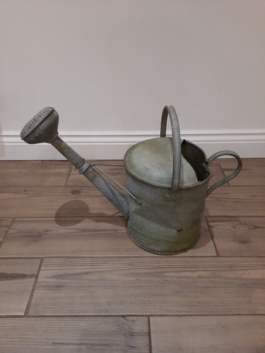 Vintage galvanised watering - vintage,