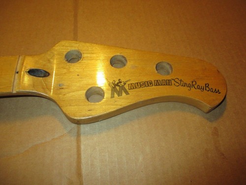 1977 music man stingray - man,