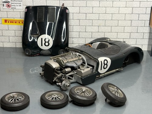 Rare autoart jaguar c - 1:18,