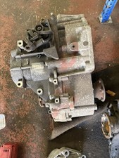 AUDI A3 8P VW GOLF PASSAT 6