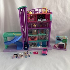 Polly Pocket Pollyville Mega
