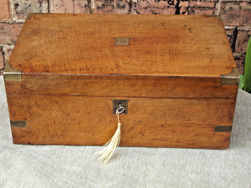 Honey mahogany writing - honey,