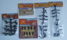 ROCO MINITANKS  1 /87   Z-271 ARMY LEADERS WW2 + Z-251..251..264..125
