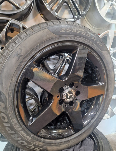 Genuine mercedes amg - 19",