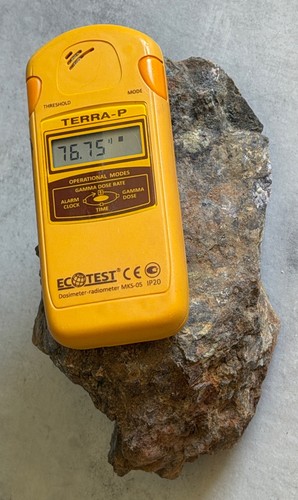 Geiger counter check - counter, source