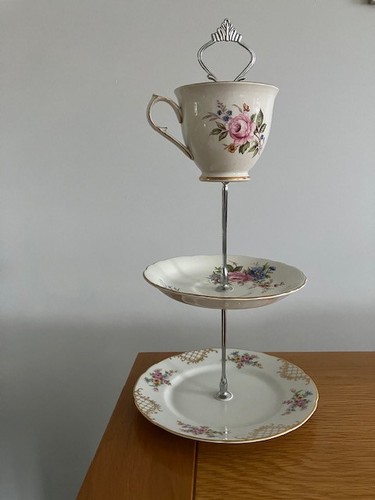 Tier stand for cake sweets - for,